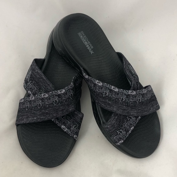 skechers goga mat flip flops